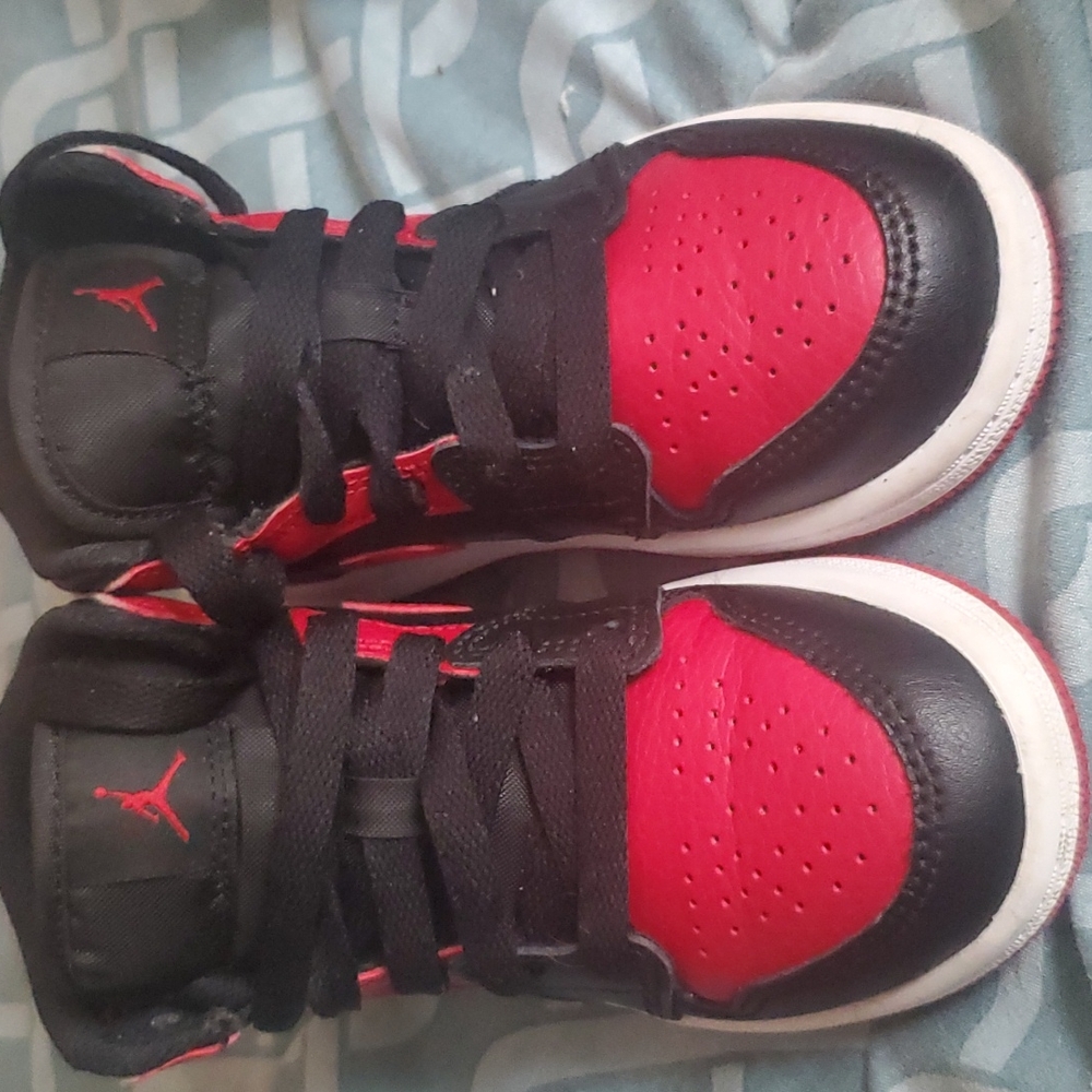 Toddler Girl AJ 1 mid